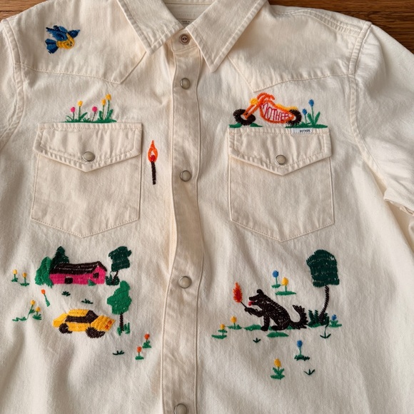 MOTHER The Super Ex's Crop Fray Buttondown Shirt - Picture 4 of 14